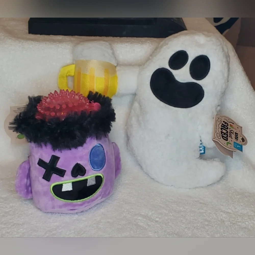 BarkBox Howl-O-Ween Party Dog Toys Lot of 2 Sheet Faced Ghost & Briiiiiiiian NWT
